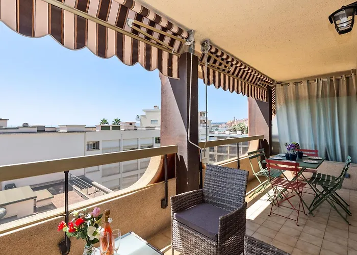 Menton, 3 Pièces, Clim Garage, Piscine * Mentone