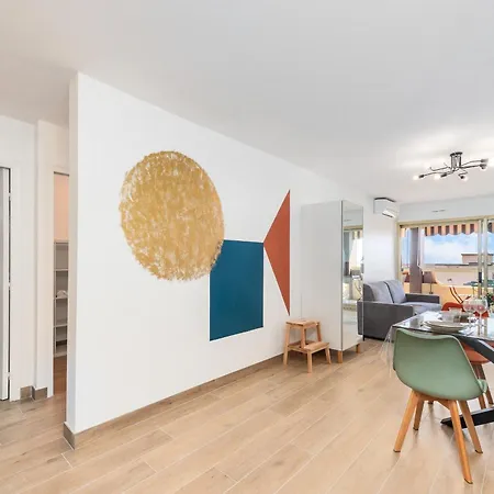 Menton, 3 Pièces, Clim Garage, Piscine Appartement