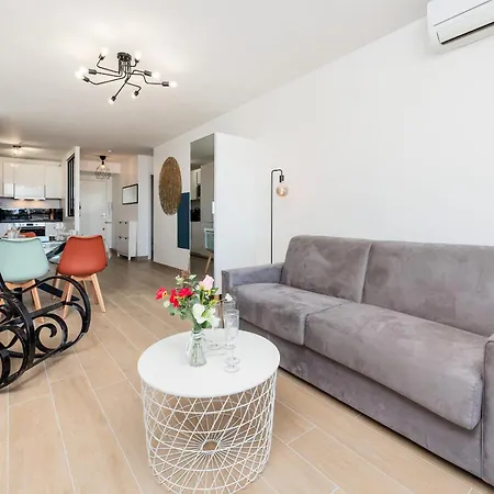 Menton, 3 Pièces, Clim Garage, Piscine Appartamento