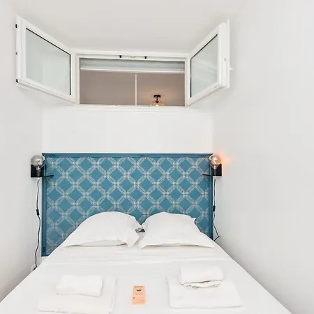 Appartement Menton, 3 Pièces, Clim Garage, Piscine *