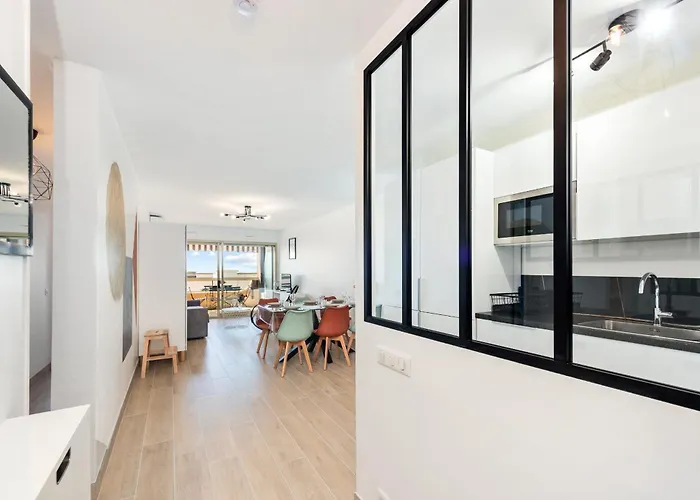 Apartment Menton, 3 Pieces, Clim Garage, Piscine *