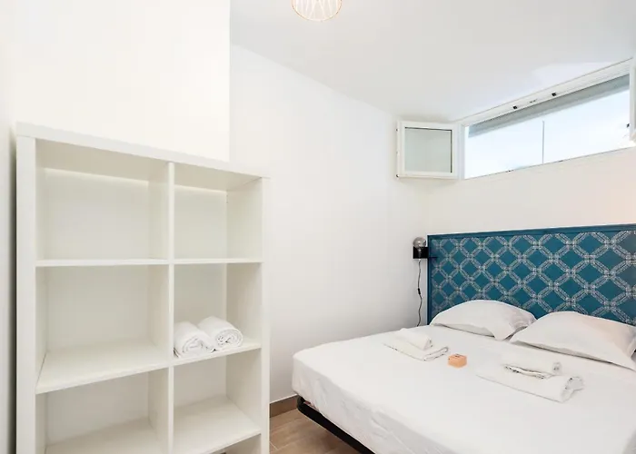 Apartment Menton, 3 Pieces, Clim Garage, Piscine Menton