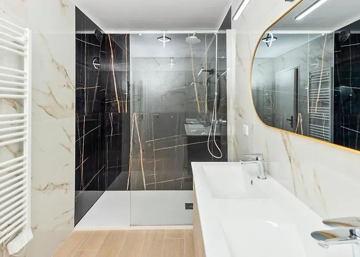 Apartamento Menton, 3 Pieces, Clim Garage, Piscine